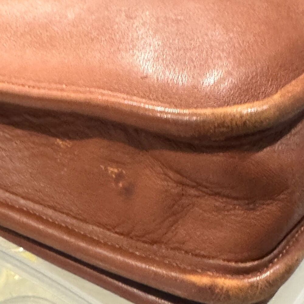 Coach Vintage Station Bag In British Tan Leather With Brass Hardware Style #5130 - Picture 13 of 14